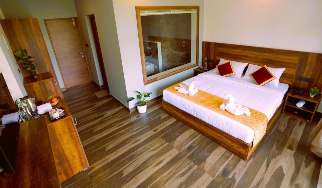 Velvet Revive Munnar Hotel Ngoại thất bức ảnh